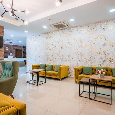 Capitol Hotel By Umbrella Tbilisi Esterno foto