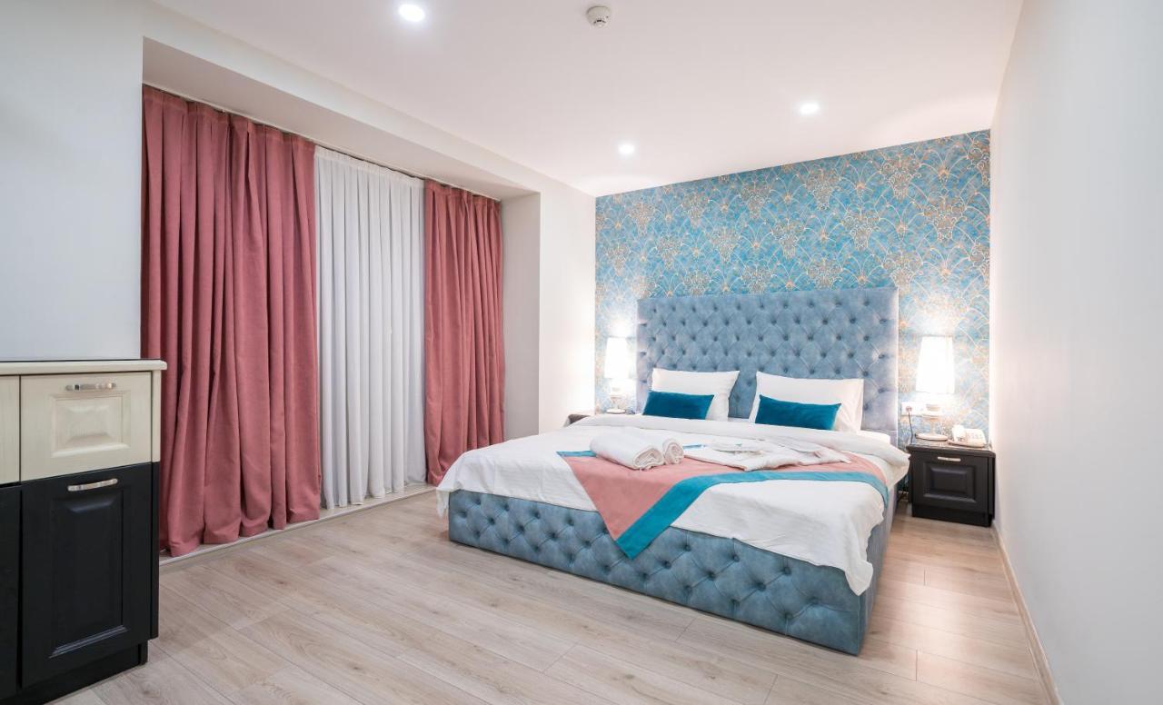 Capitol Hotel By Umbrella Tbilisi Esterno foto